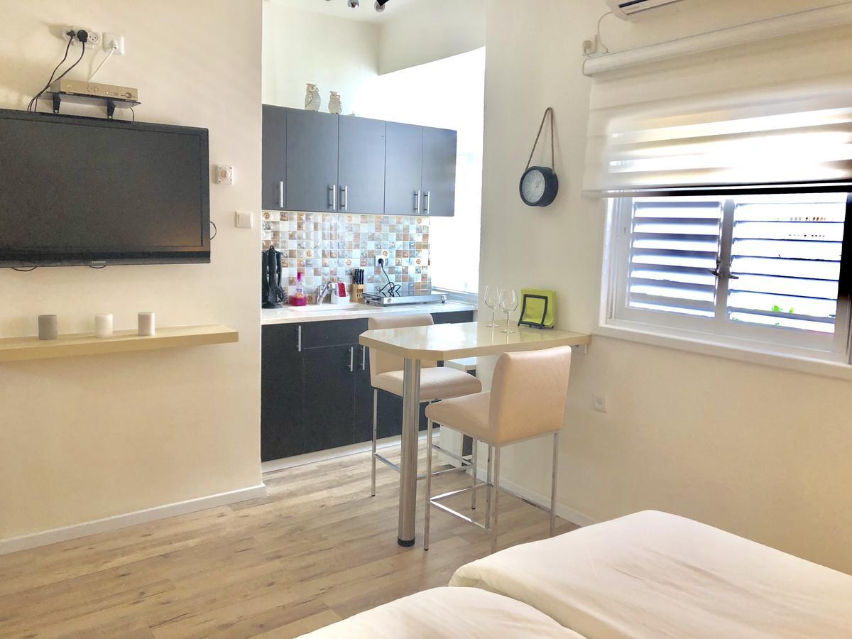 Studio Apartment In Bat-Yam Bat Yam Luaran gambar