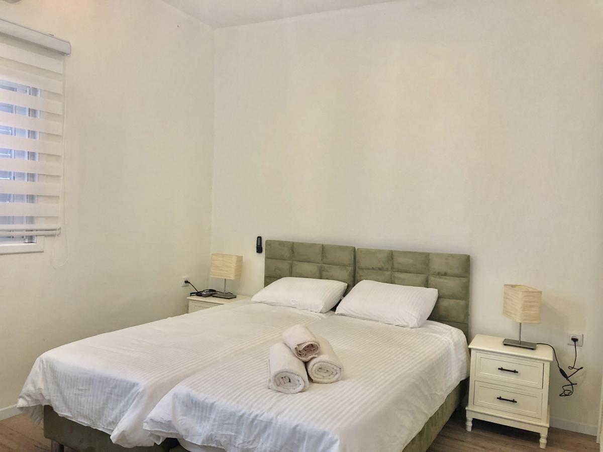 Studio Apartment In Bat-Yam Bat Yam Luaran gambar