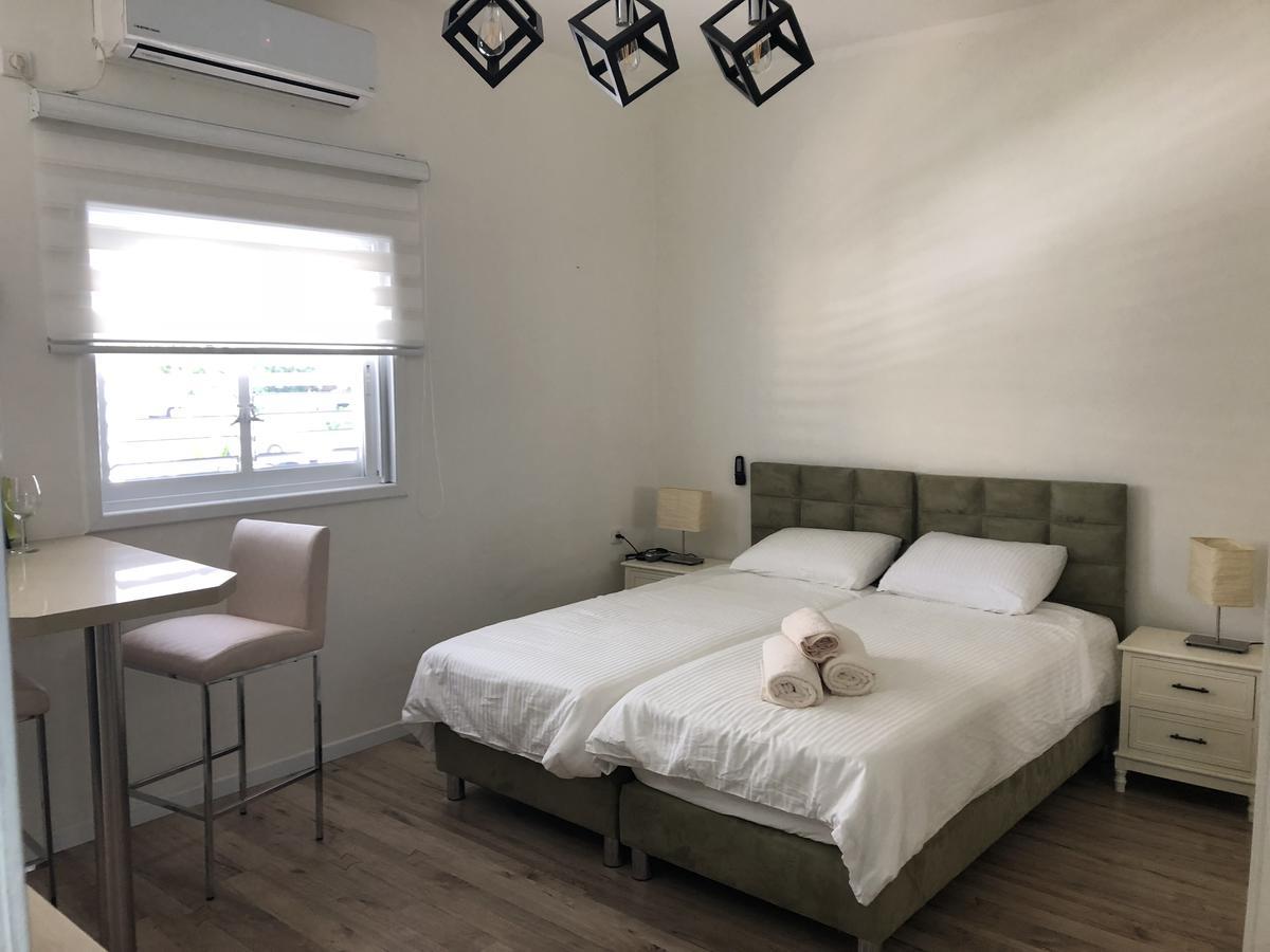Studio Apartment In Bat-Yam Bat Yam Luaran gambar